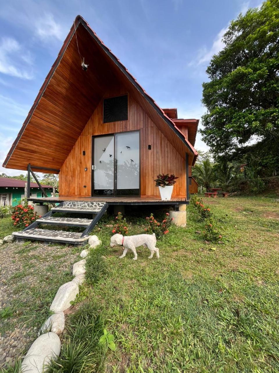 Myra Chalets 比加瓜 外观 照片